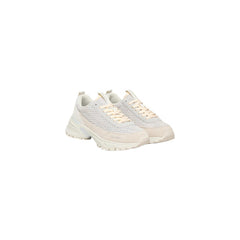 Image 2 : Vue de trois quarts avant des sneakers Calvin Klein Jeans femme coloris beige blanc cassé, lacets plats ton sur ton — Delvale