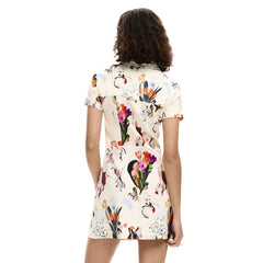 Image 3 : Vue d'ensemble de la robe courte Desigual imprimé fleuri coloré sur fond crème, coupe chemise ajustée longueur mini — Delvale