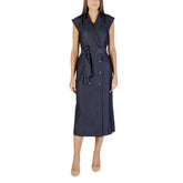 Image 1 : Robe Ichi femme bleue sans manches avec col V et ceinture — delvale