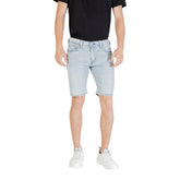 Levi's Bermuda Jean Homme Bleu Azur Clair Délavé Coupe Droite Vue Portée — Delvale