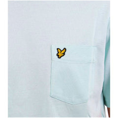 Image 2 : Détail impression et encolure ronde du t-shirt Lyle & Scott homme vert — Delvale