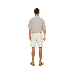 Image 2 : Short jean regular coupe droite Only & Sons teinte écru naturelle, vue de trois quarts — Delvale