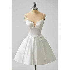 Women's Satin Homecoming Dresses for Teens Short Prom Dresses with Pockets