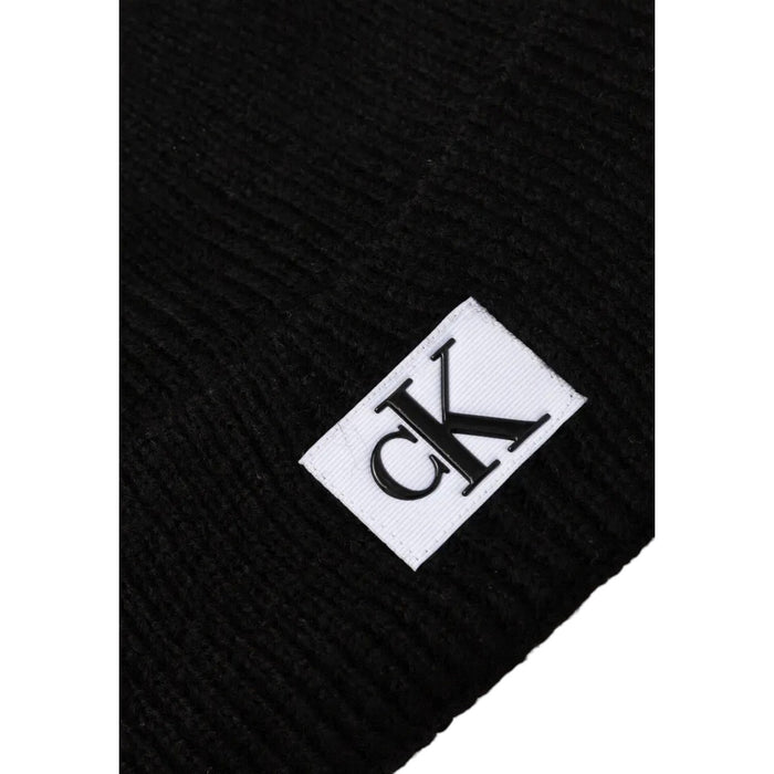 Image 2 : Détail du bonnet noir Calvin Klein Jeans pour homme, matière acrylique douce — Delvale