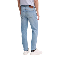 Image 3 : Détail jambe droite du jean Calvin Klein Jeans homme en denim bleu clair, coupe structurée et finition soignée — Delvale