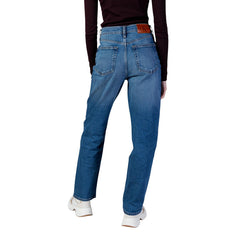 Image 2 : Vue de face jean femme Calvin Klein Jeans droit taille haute, délavé bleu moyen, détail badge marque sur ceinture — Delvale