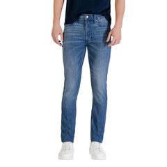 Image 3 : Jean Calvin Klein Jeans homme coupe ajustée, vue de trois quarts mettant en avant la jambe droite et les finitions denim — Delvale