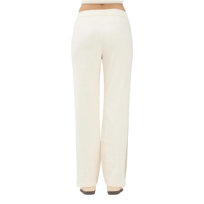 Image 3 : Pantalon femme beige Calvin Klein Jeans coupe regular détail matière — Delvale