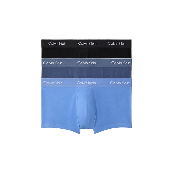 Image 1 : Lot de 3 boxers Calvin Klein Underwear homme, coloris noir, bleu marine et bleu azur, vue de face empilés — Delvale