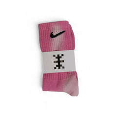 Image 4 : Packaging chaussette Nike Everyday tie-dye vert menthe avec bandeau logo boutique Delvale — Delvale