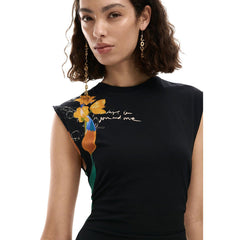 Image 2 : Détail du motif imprimé sur robe noire Desigual femme sans manches — delvale