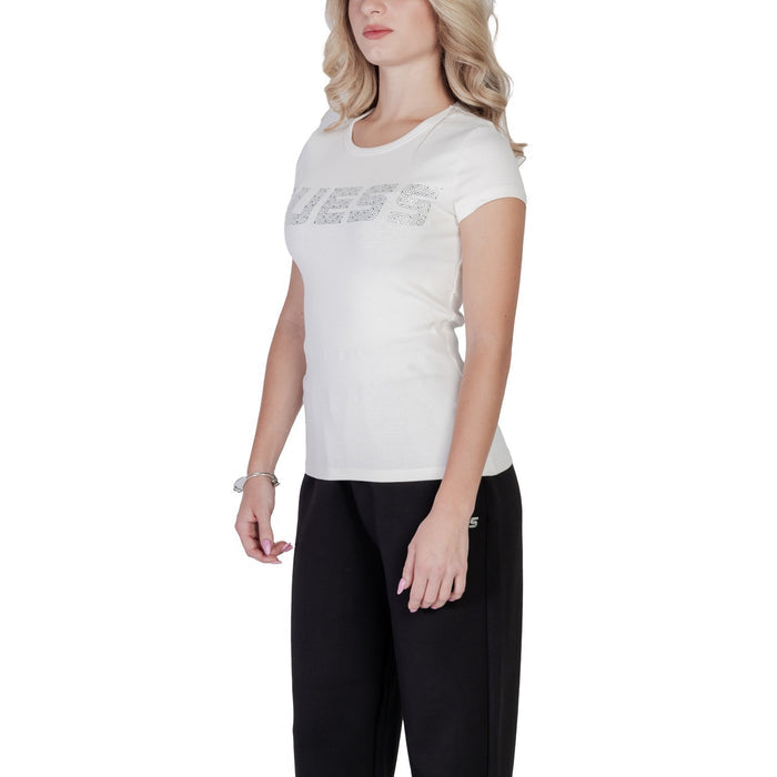 Image 2 : Détail impression logo Guess sur t-shirt femme blanc en coton-lycra — delvale