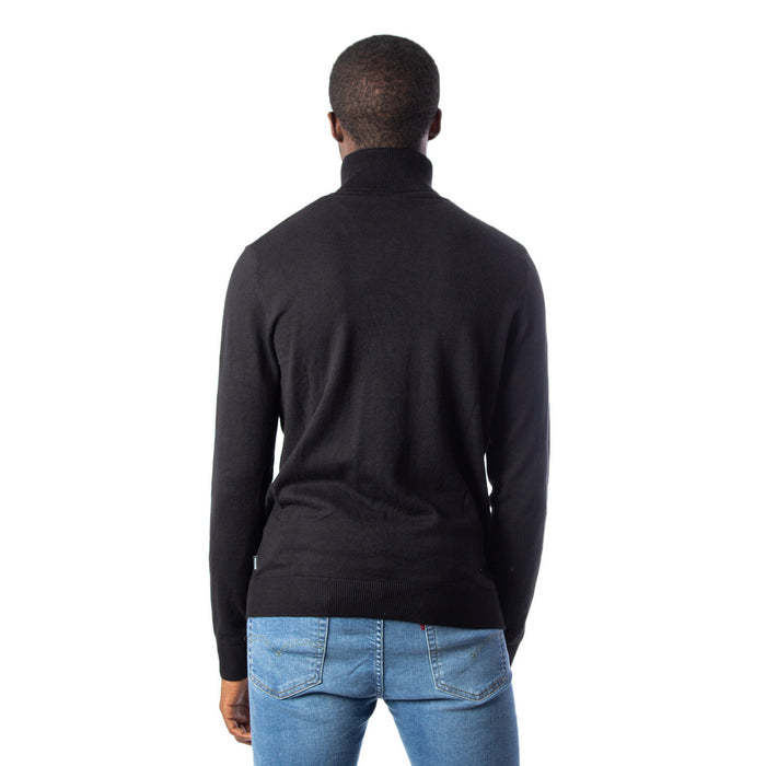 Image 2 : Pull homme Jack & Jones vert col montant détail encolure et matière — delvale