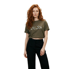 Image 1 : Femme portant un t-shirt crop Liu Jo kaki à sequins argentés manches courtes, vue de face — Delvale