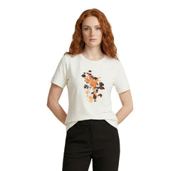 Image 4 : Look casual-chic avec le t-shirt Liu Jo beige à impression délicate, mannequin cheveux roux — Delvale