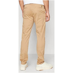 Image 2 : Pantalon Lyle & Scott beige pour homme, détail fermeture et poches — Delvale