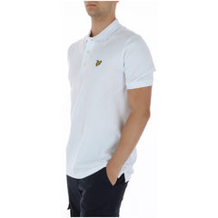 Image 3 : Détail de l'aigle brodé Lyle & Scott en jaune et noir sur polo blanc, broderie signature heritage — Delvale