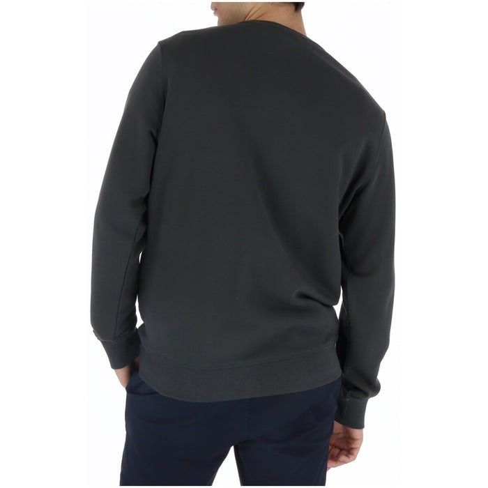 Image 2 : Détail aigle brodé or sur sweat Lyle & Scott gris anthracite — Delvale