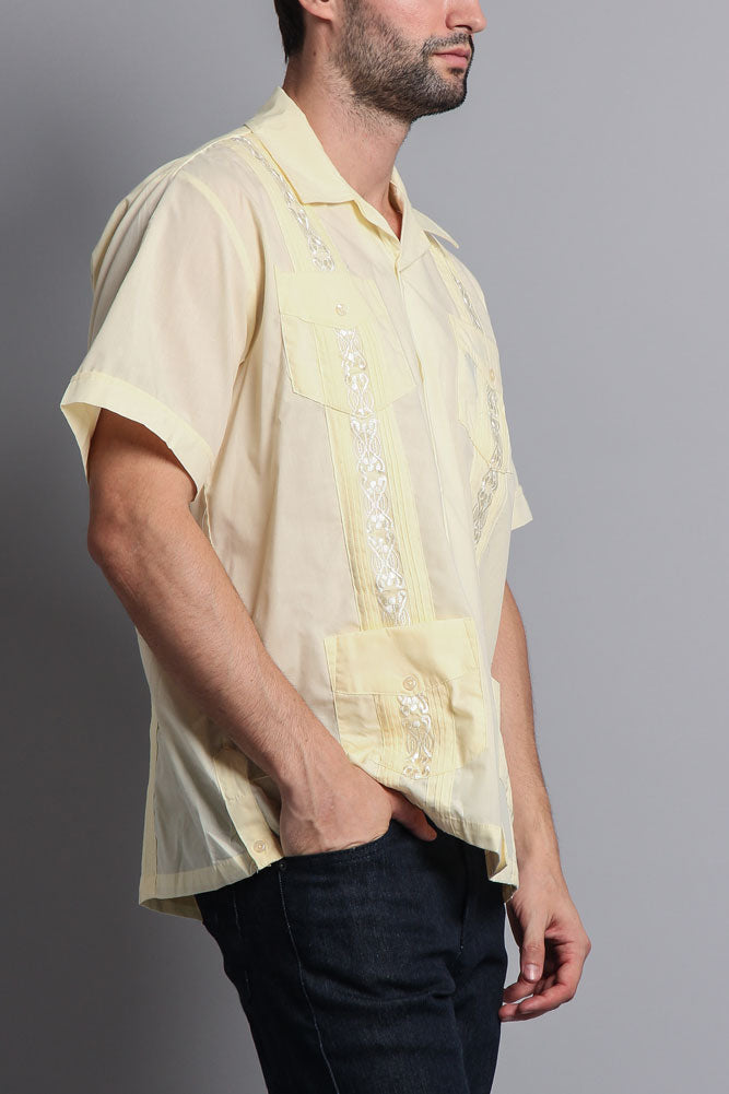 Contrast Light Yellow
