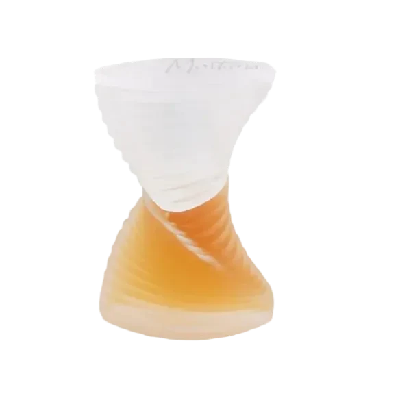 Image 1 : Flacon Montana Parfum de Peau EDT pour femme, design sculptural noir et doré — Delvale
