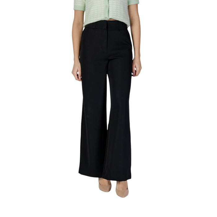 Image 4 : Détail fermeture zip bouton pantalon bleu Morgan De Toi — delvale
