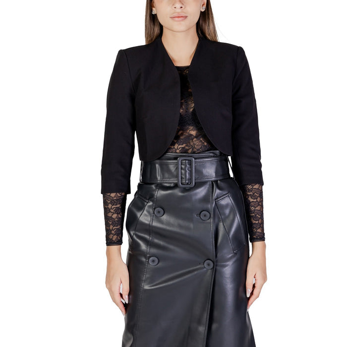 Image 4 : Vue d'ensemble veste blanche Morgan De Toi manches 3/4 — delvale