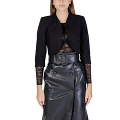 Image 4 : Vue d'ensemble veste blanche Morgan De Toi manches 3/4 — delvale