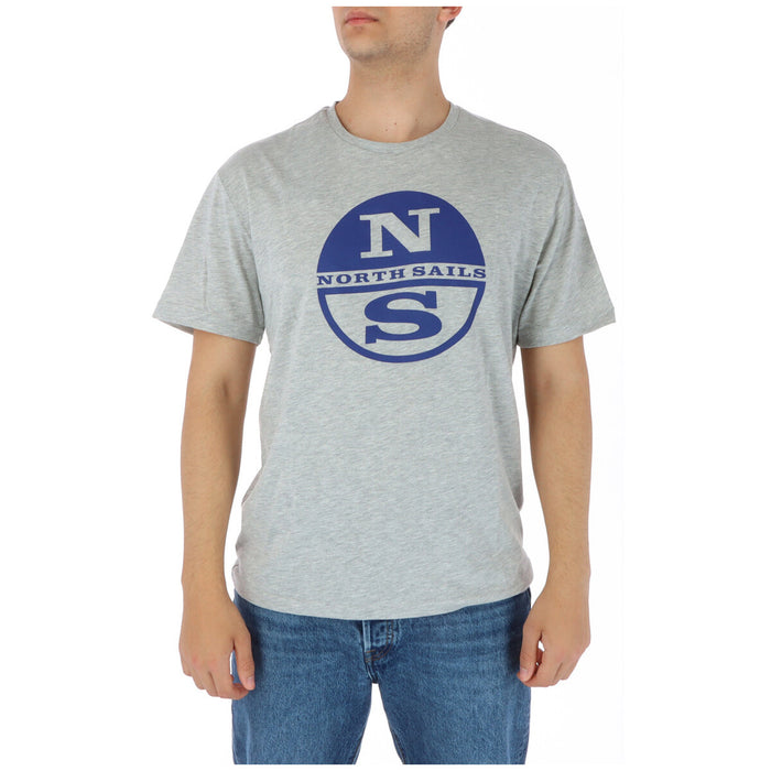 Image 4 : T-shirt North Sails homme blanc porté casual avec jean brut, style nautique urbain — Delvale