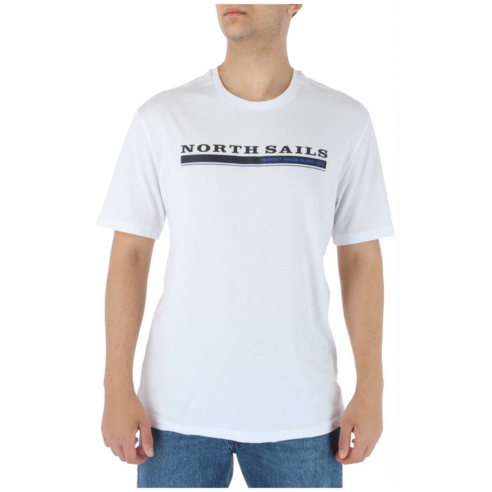 Image 6 : T-shirt North Sails homme porté sur mannequin, associé à un jean brut, look casual premium — Delvale