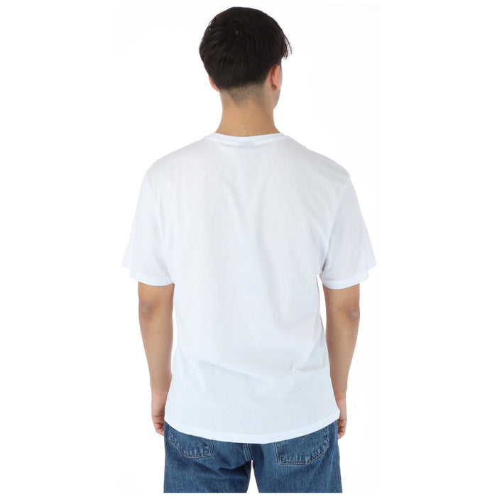 Image 2 : Vue de face du t-shirt North Sails homme blanc, logo bleu arqué centré, encolure ronde et coupe droite décontractée — Delvale