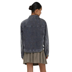 Image 2 : Jaquette Only femme noire en coton, détail de la coupe et finitions — Delvale