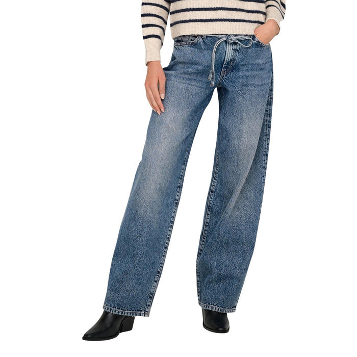 Image 1 : Jean femme Only bleu azur coupe droite avec ceinture assortie, fermeture zip et poches — delvale