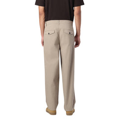 Image 2 : Chino beige Only & Sons détail des poches et coupe ajustée homme — Delvale