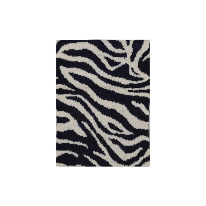Image 3 : Écharpe Pieces bleue pour femme, présentation du tombé et de la texture — Delvale