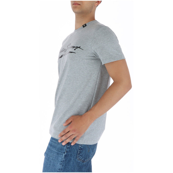Image 3 : T-shirt Plein Sport homme col rond manches courtes, coupe droite, porté avec jean bleu — Delvale