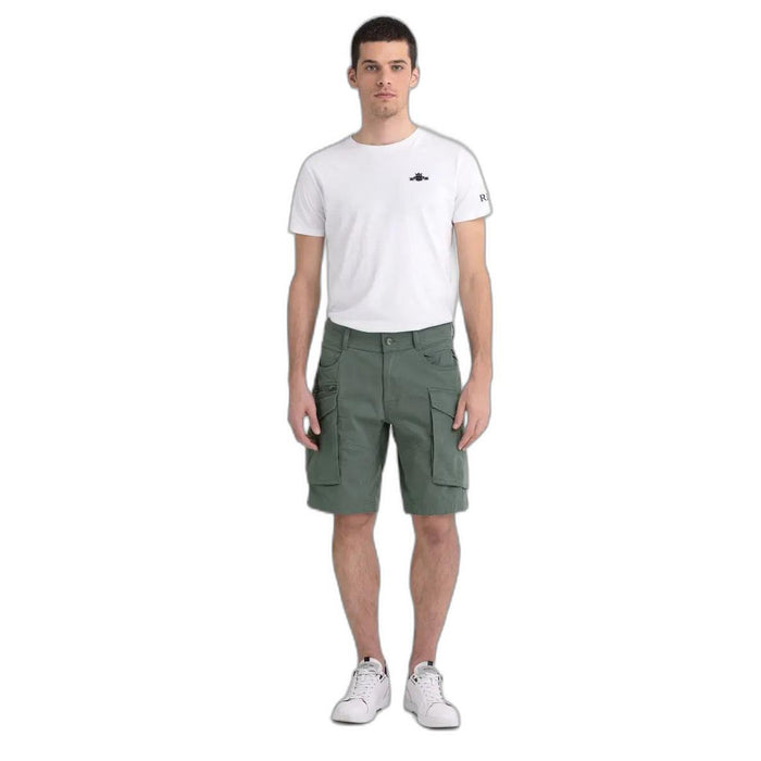 Image 4 : Bermuda Replay beige homme porté, coupe moderne — Delvale