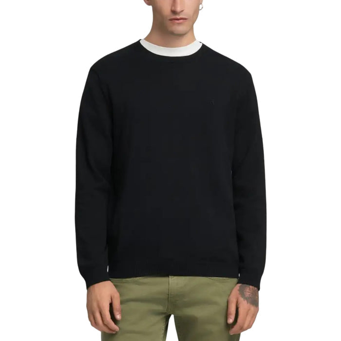 Image 1 : Pull homme Replay noir en coton col rond manches longues vue face — Delvale