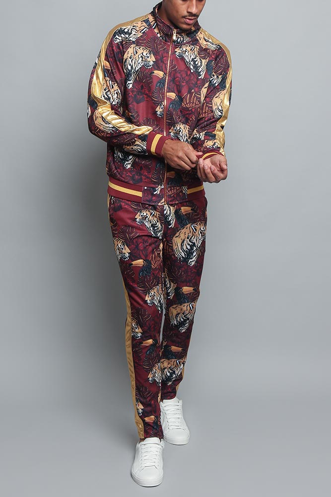 Burgundy / Small