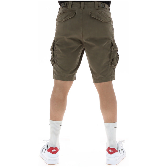 Image 2 : Vue de face du short cargo Superdry homme kaki avec détail des poches frontales et latérales — Delvale