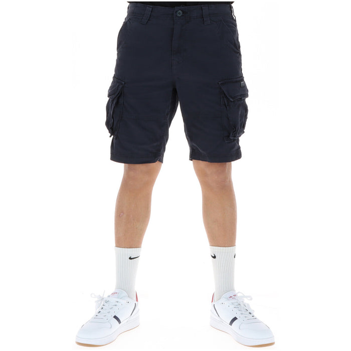 Image 7 : Look complet bermuda cargo Superdry homme kaki porté avec baskets blanches — Delvale
