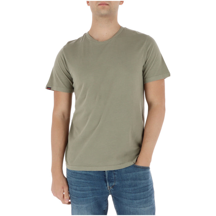 Image 5 : T-shirt homme col rond Superdry noir, vue de trois quarts sur mannequin — Delvale